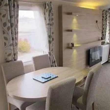 Beautiful Spacious Caravan In South Lake District Grange-over-Sands