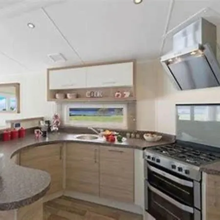Beautiful Spacious Caravan In South Lake District Holiday home Grange-over-Sands